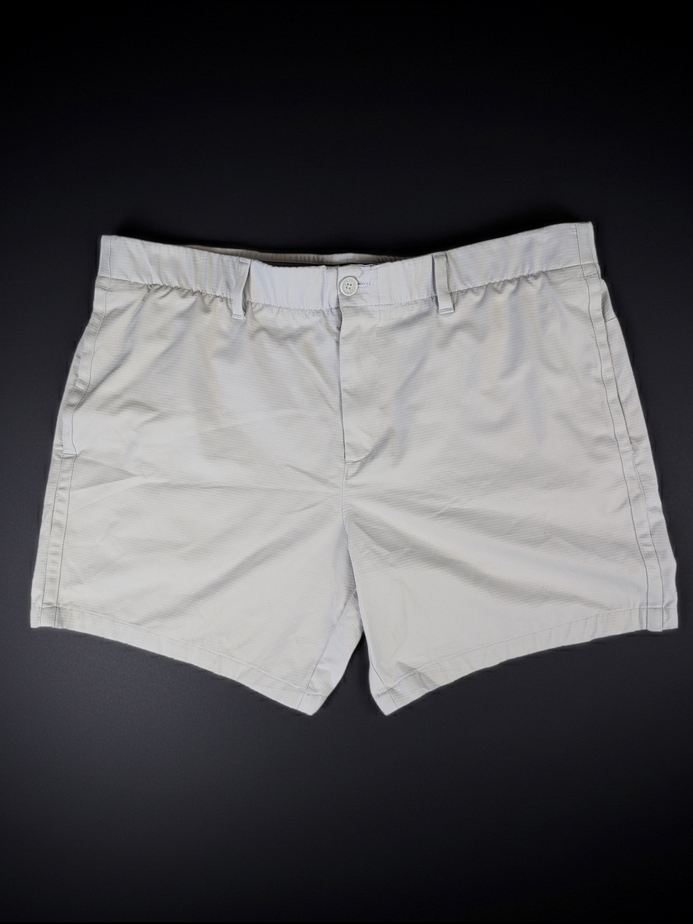 Under Armour Golf Shorts Men's 40 Light Gray 7" Inseam Zip Pockets Logo